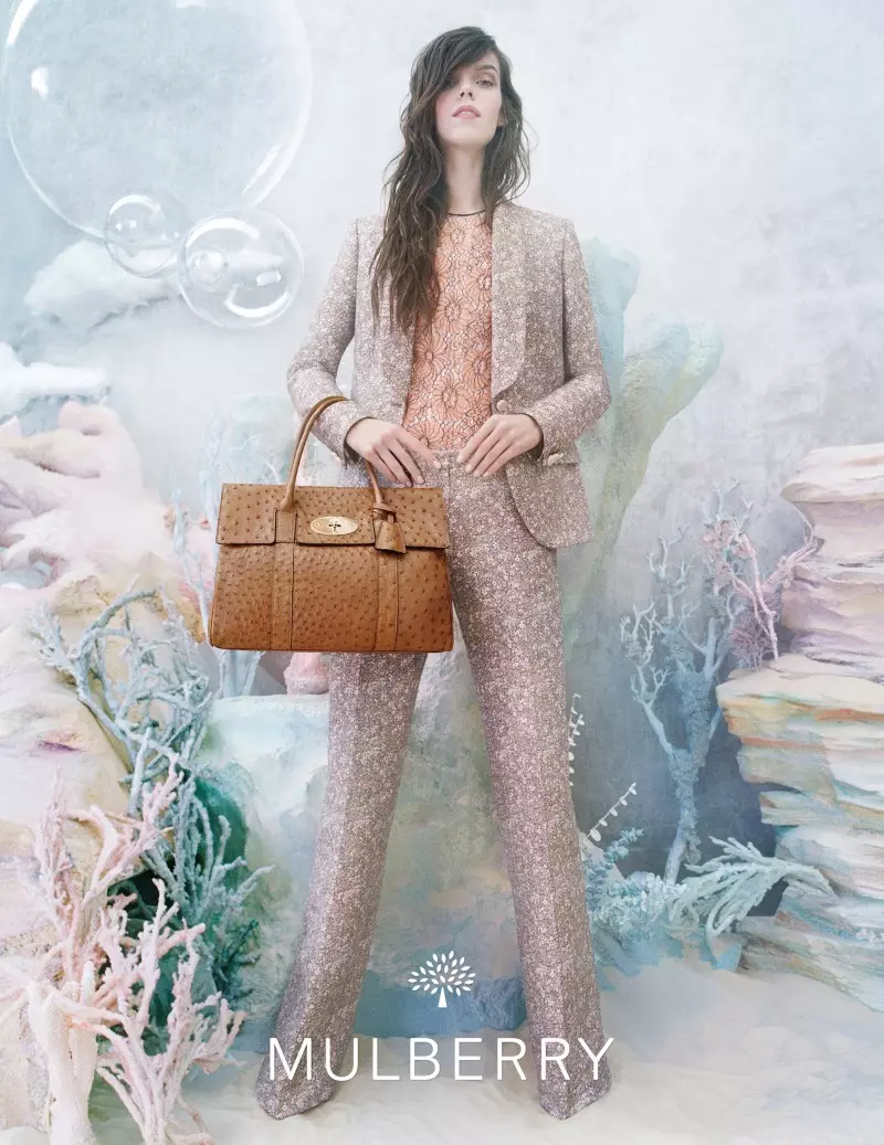 Meghan Collison egy pasztell álom a Mulberry's 2013 tavaszi kampányában, Tim Walker