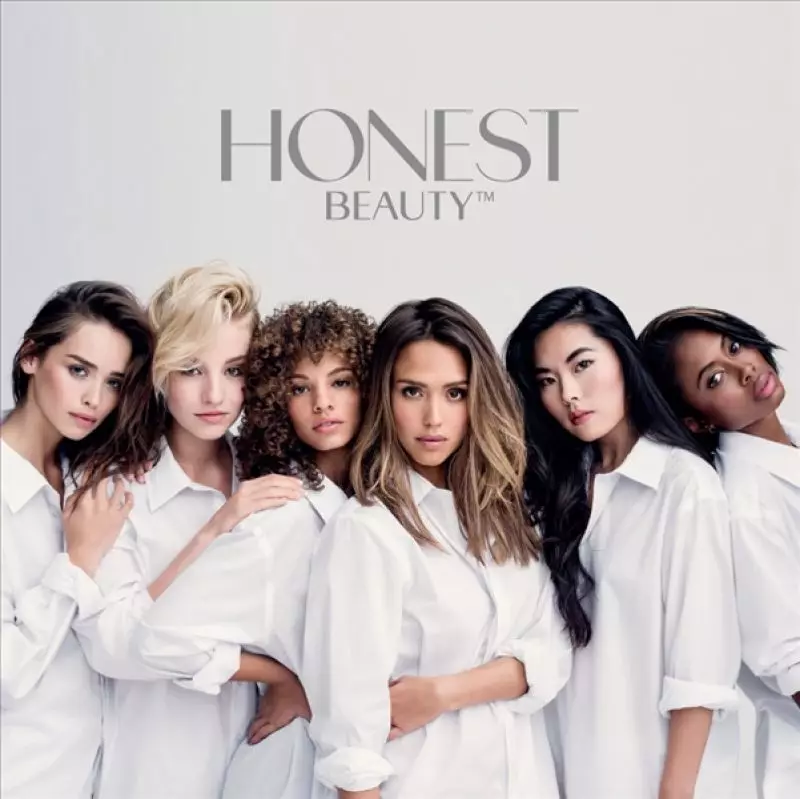 Jessica Alba speel die hoofrol in Honest Beauty-veldtog