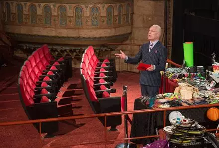 UNI FILMLARDA ISHLATISH: Tim Gunn qiyinchilik qoidalarini beradi. Surat: umrbod