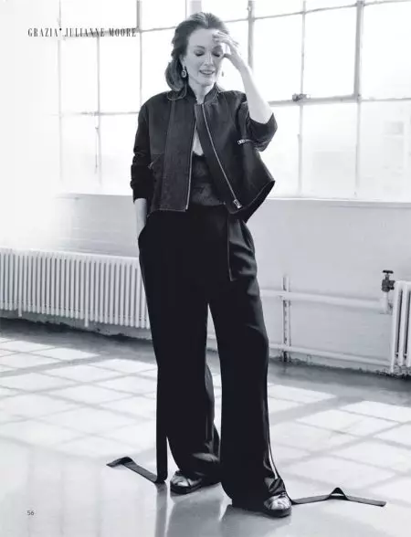 Julianne Moore Stuns kanggo Kaca Grazia Italia