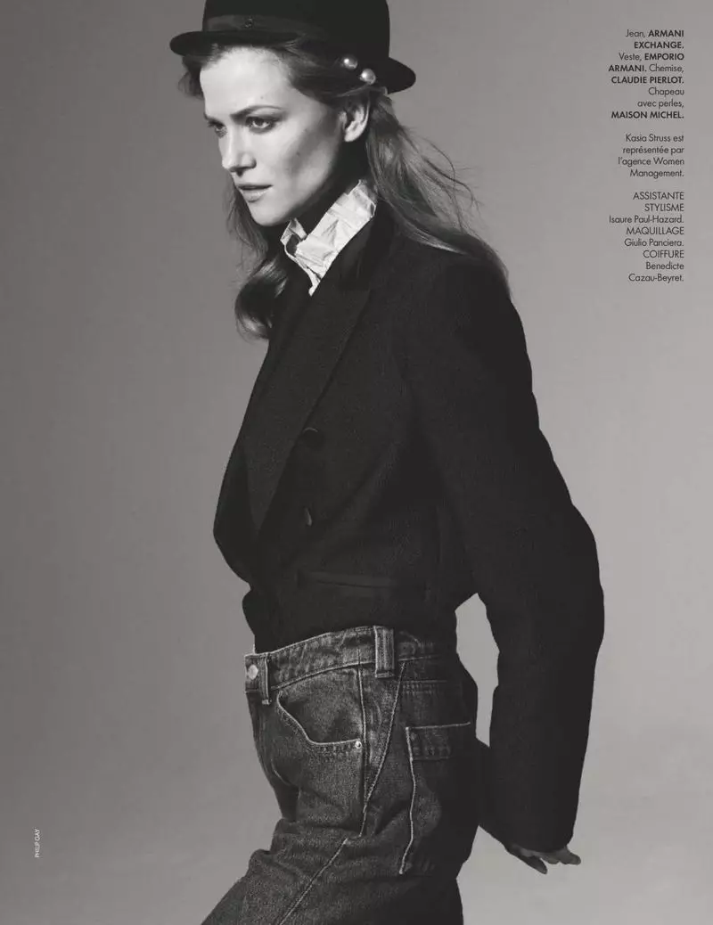 Kasia Struss Sports Casual Denim Looks for ELLE France