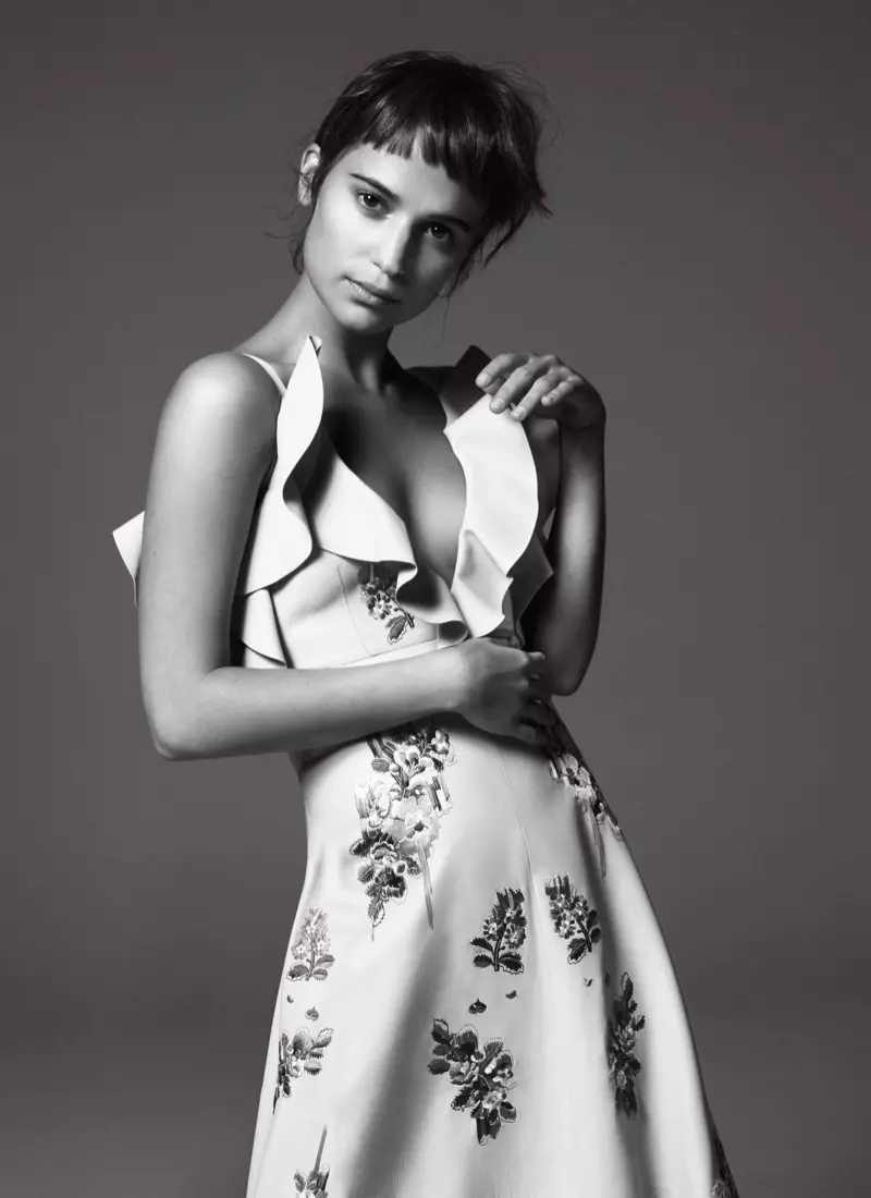 Alicia Vikander Portada de Vogue EU xaneiro 2016