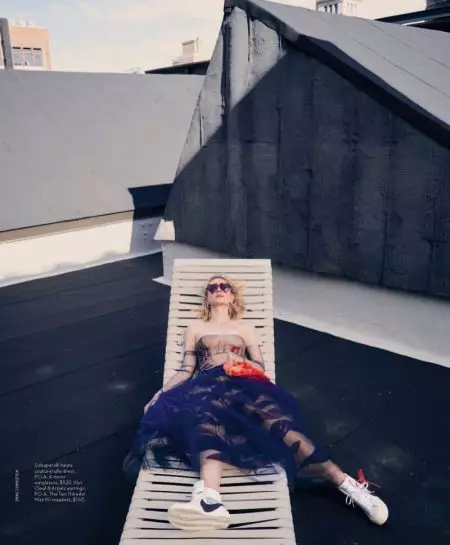 Carey Mulligan Wọ Awọn aṣa Haute Kutu yangan fun Vogue Australia