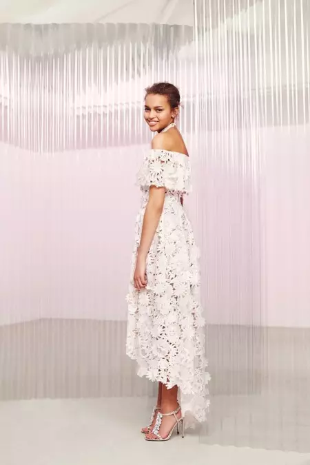 Ang Napakaganda (at Abot-kayang) Debut Bridal Collection ng ASOS ay Kakarating lang