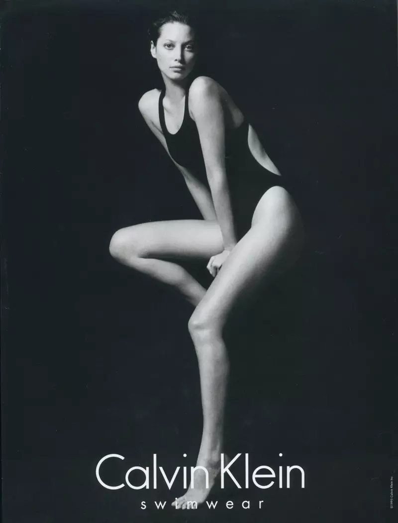 Retrocesso quinta-feira | Christy Turlington para anúncios de cuecas Calvin Klein 1995