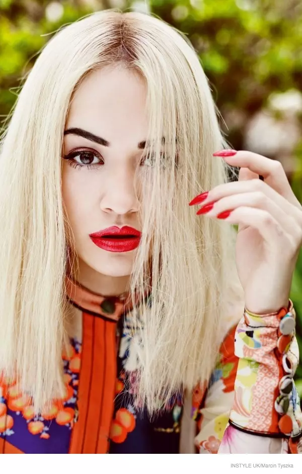 Rita Ora draagt lentelooks voor InStyle UK Shoot