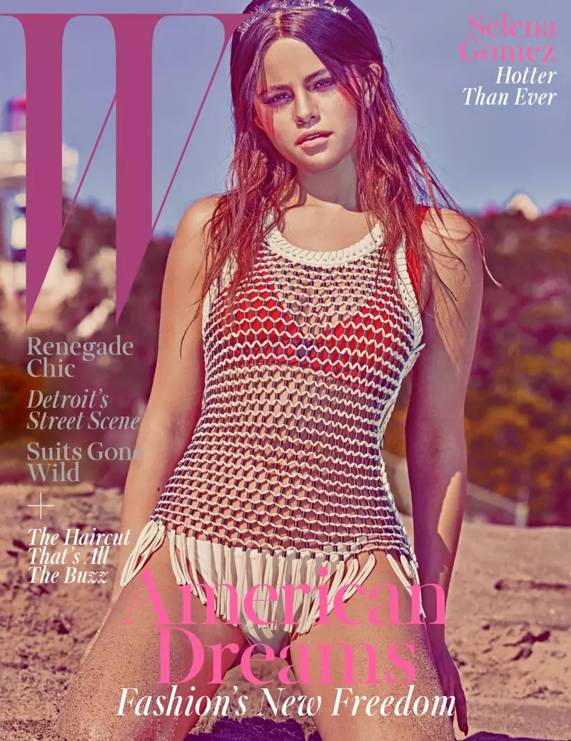 Selena Gomez W Magazine මාර්තු 2016 කවරයේ