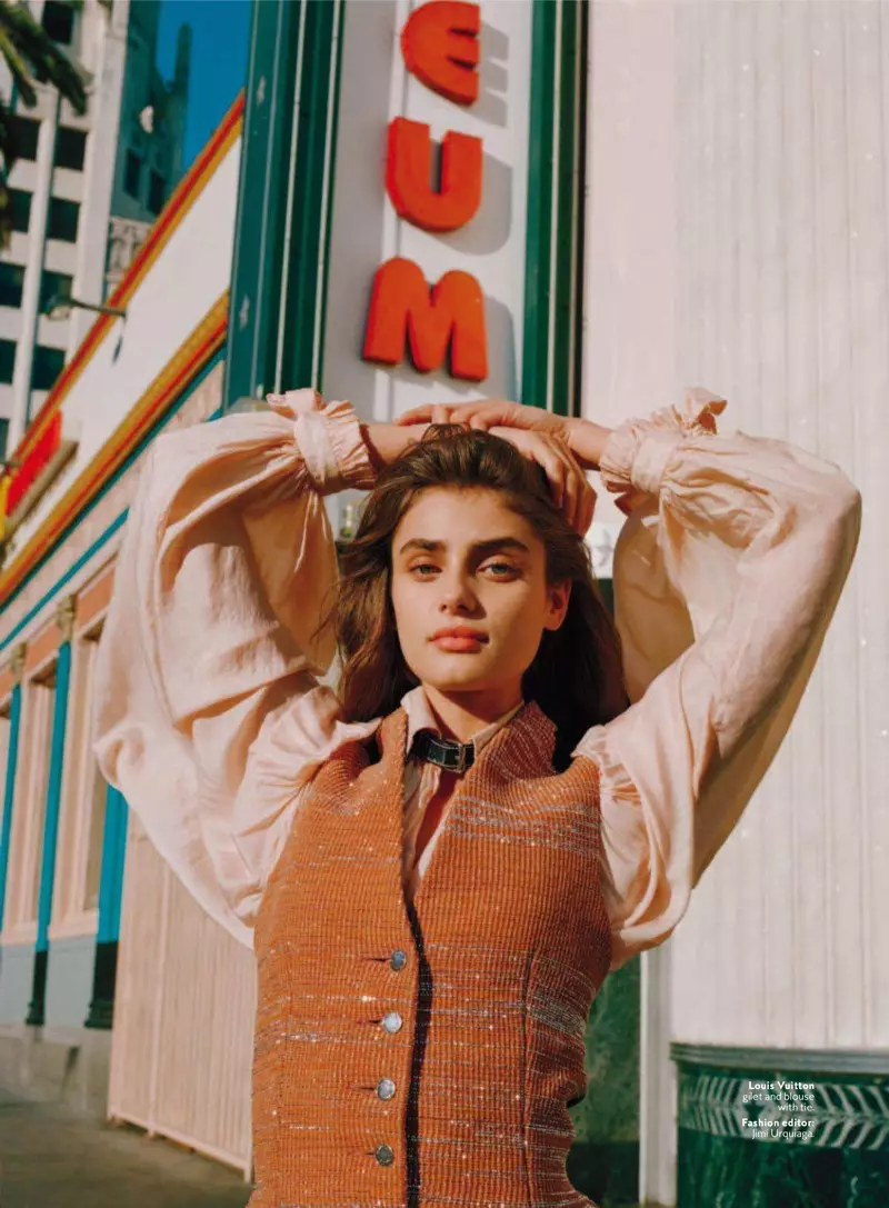 Taylor Hill | InStyle | 2018 Street Style | Editorial de moda