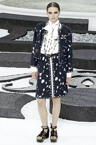 Chanel Gwanwyn 2011 | Wythnos Ffasiwn Paris