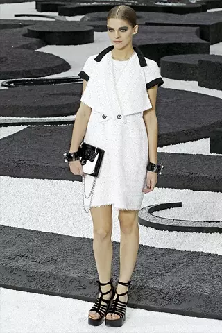 Chanel Spring 2011 | សប្តាហ៍ម៉ូតប៉ារីស