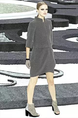 Chanel Orisun omi 2011 | Paris Fashion Osu