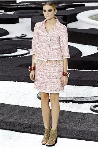 Chanel пролет 2011 | Седмица на модата в Париж