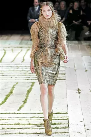 Alexander McQueen Spring 2011 | Minggu Fesyen Paris