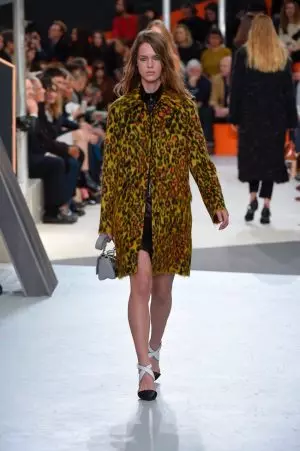 Louis Vuitton Herbst 2015: Die Zukunft ist tragbar