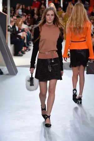 Louis Vuitton Fall 2015: Ọdịnihu bụ eyi