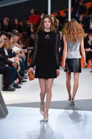 Louis Vuitton 2015 m. ruduo: Ateitis yra nešiojama