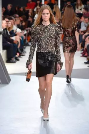 Louis Vuitton Fall 2015: Ọdịnihu bụ eyi