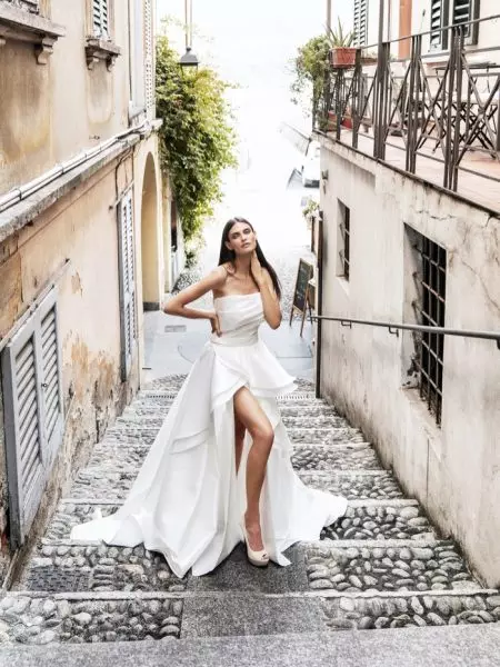 Bianca Balti Dazzles i Gúnaí Bridal Alessandro Angelozzi Couture 2020