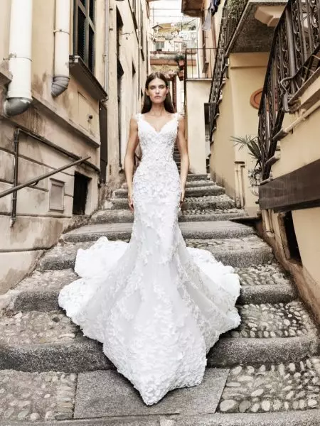 Alessandro Angelozzi Couture 2020 මනාලියන්ගේ ඇඳුම්වල Bianca Balti Dazzles