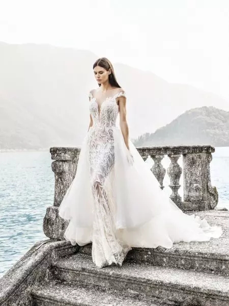 Bianca Balti éblouit dans les robes de mariée Alessandro Angelozzi Couture 2020