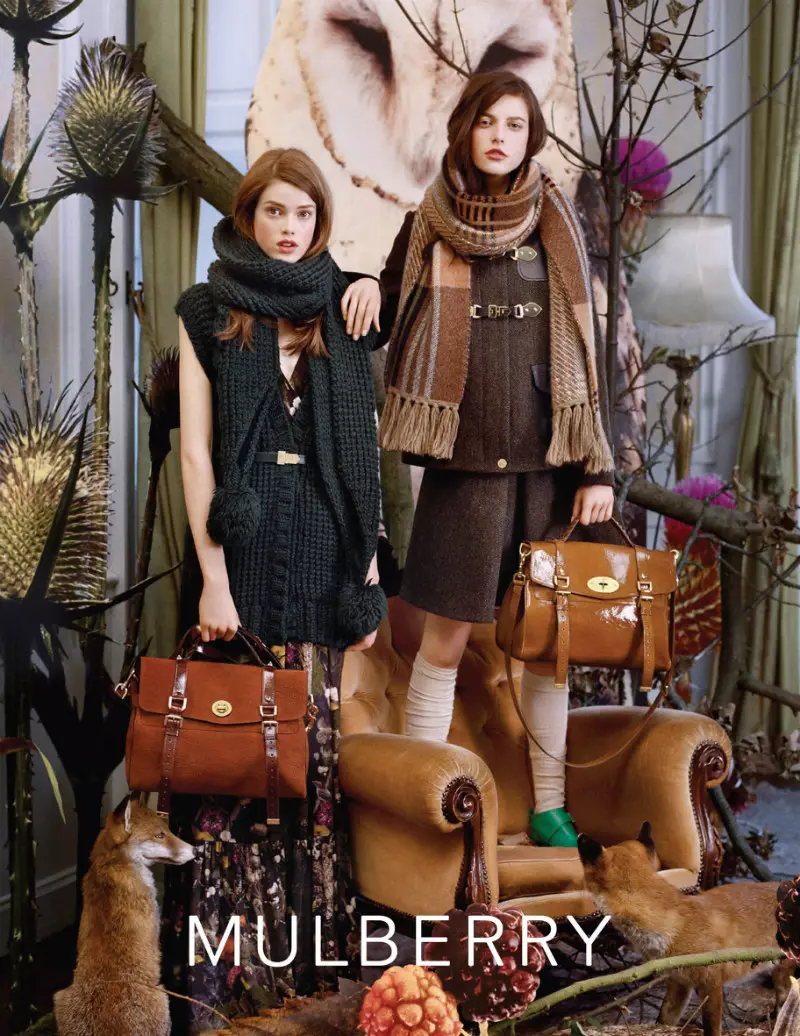 Letšolo la Selemo sa Mulberry Fall 2011 | Tati Cotliar le Julia Saner ka Tim Walker