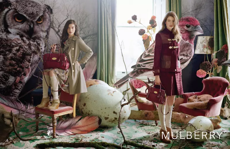 Letšolo la Selemo sa Mulberry Fall 2011 | Tati Cotliar le Julia Saner ka Tim Walker