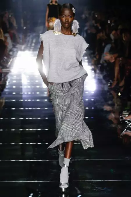 Landasan pacu Tom Ford Fall / Winter 2020