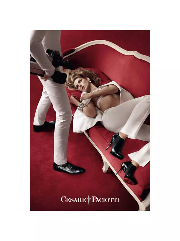 Cesare Paciotti höstkampanj 2011 | Angela Lindvall av Sebastian Faena