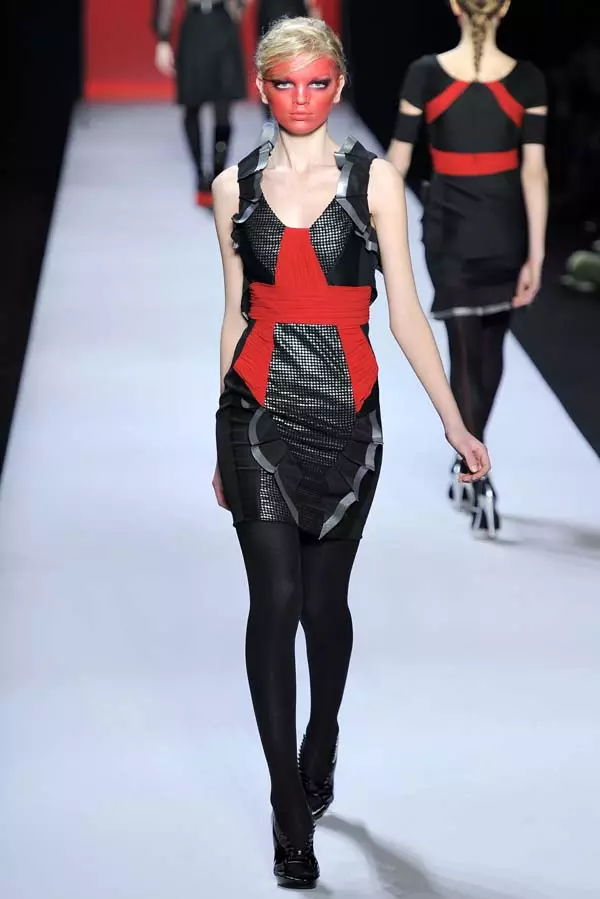 Viktor & Rolf Fall 2011 | پارىژ مودا كىيىم ھەپتىلىكى