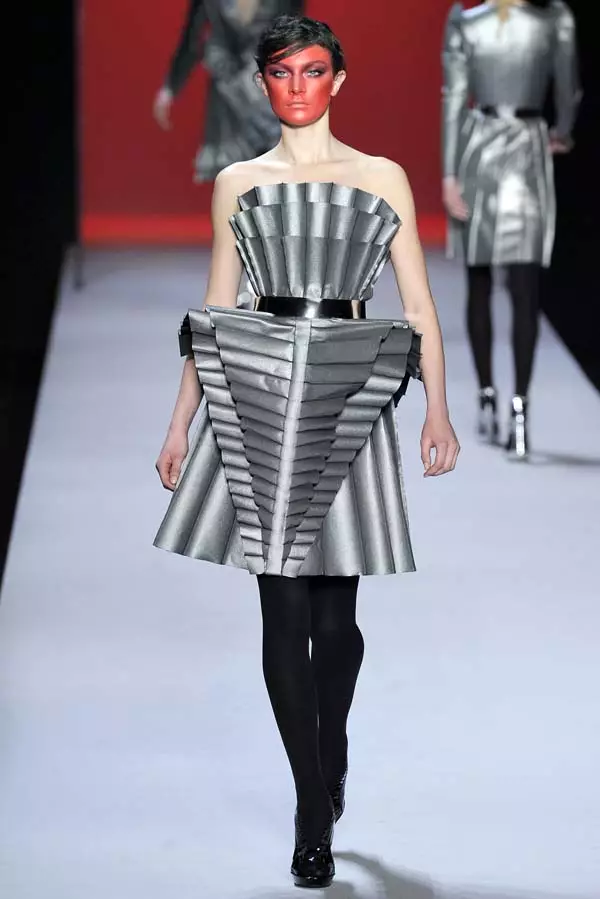 Viktor ve Rolf Sonbahar 2011 | Paris Moda Haftası