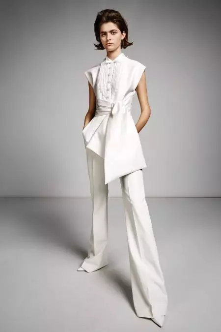 Viktor & Rolf Bridal's Fall 2019 Line handler om form