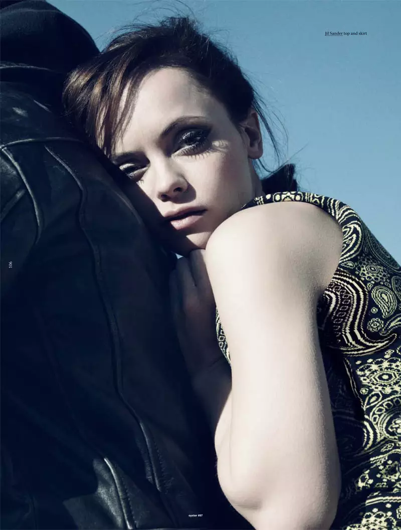 Christina Ricci od Gregoryho Harrisa pre Oyster #97