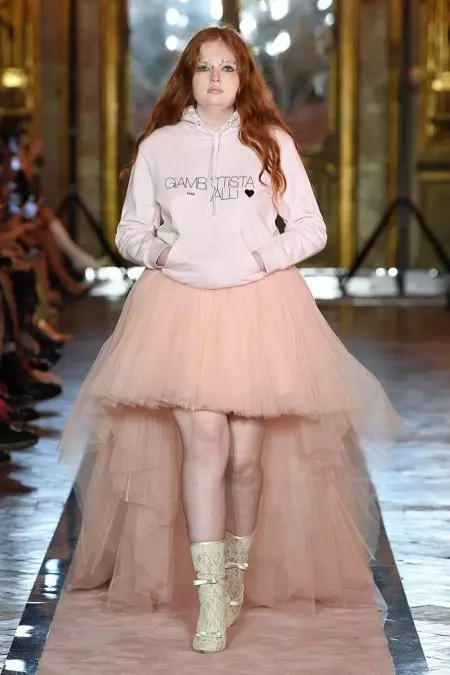 Giambattista Valli x H&M berie Rím na Runway Show