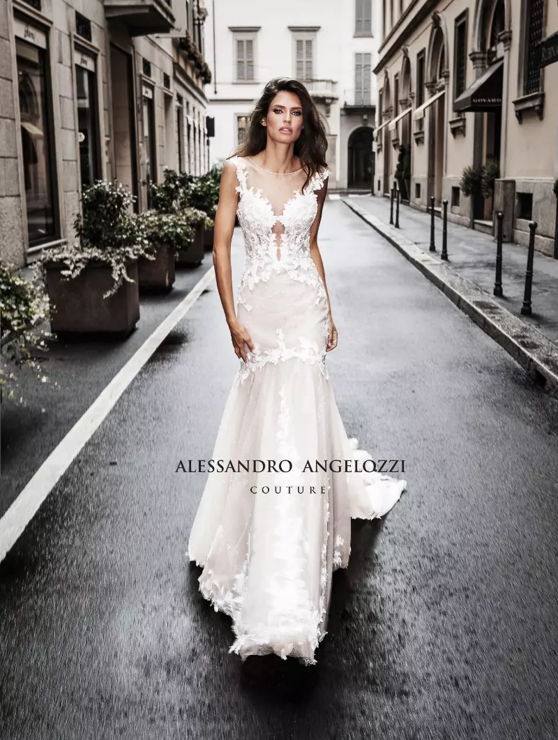 Bianca Balti fer með aðalhlutverkið í Alessandro Angelozzi Couture 2019 Brúðarsöfnunarherferð