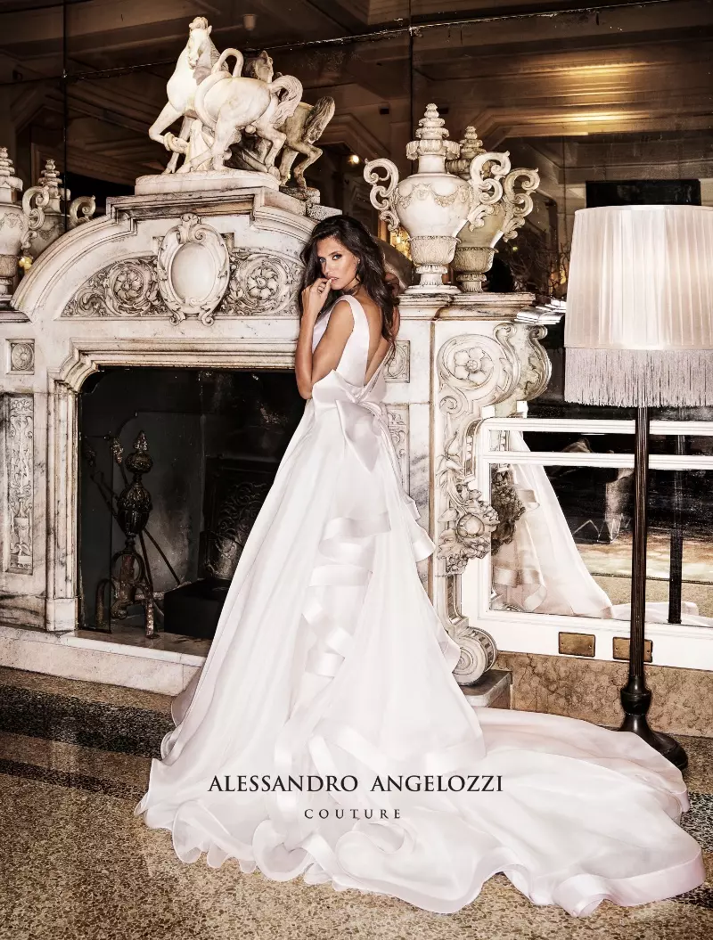 Бьянка Балти в рекламе свадебной коллекции Alessandro Angelozzi Couture 2019