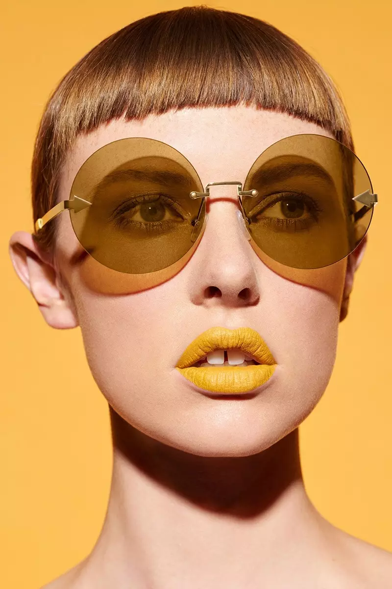 Karen Walker Disco Circus Sonbril in Marigold $250