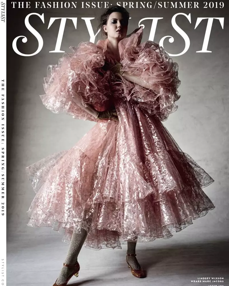 Η Lindsey Wixson ποζάρει με κομψά φορέματα για το Stylist UK