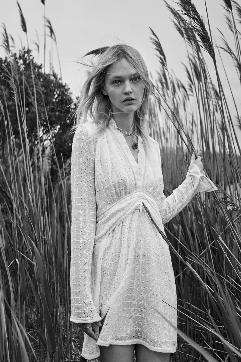 Zara Limited Edition Eyelet Dress Embroidered.