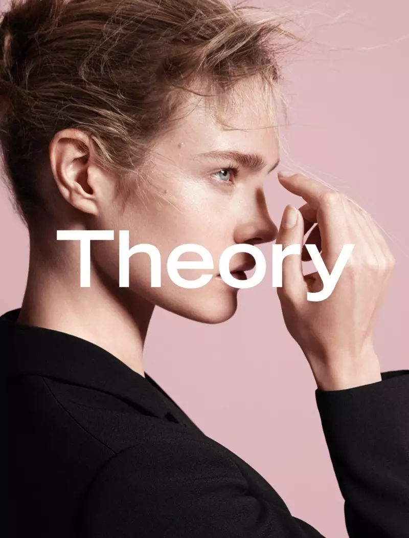 Natalia Vodianova joue dans la campagne automne-hiver 2015 de Theory