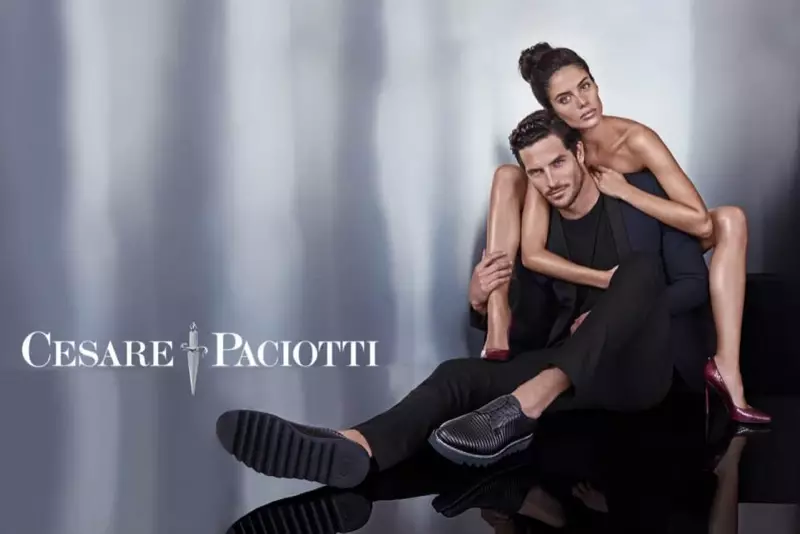 Sara Sampaio, Cesare Paciotti'nin Sonbahar 2015 Reklamlarında Bacaklarını Gösterir