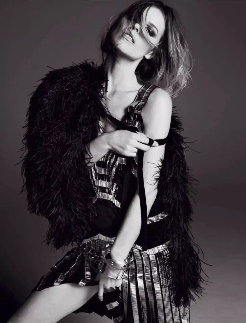 Eva Herzigova ni David Roemer para sa Marie Claire Spain Enero 2012