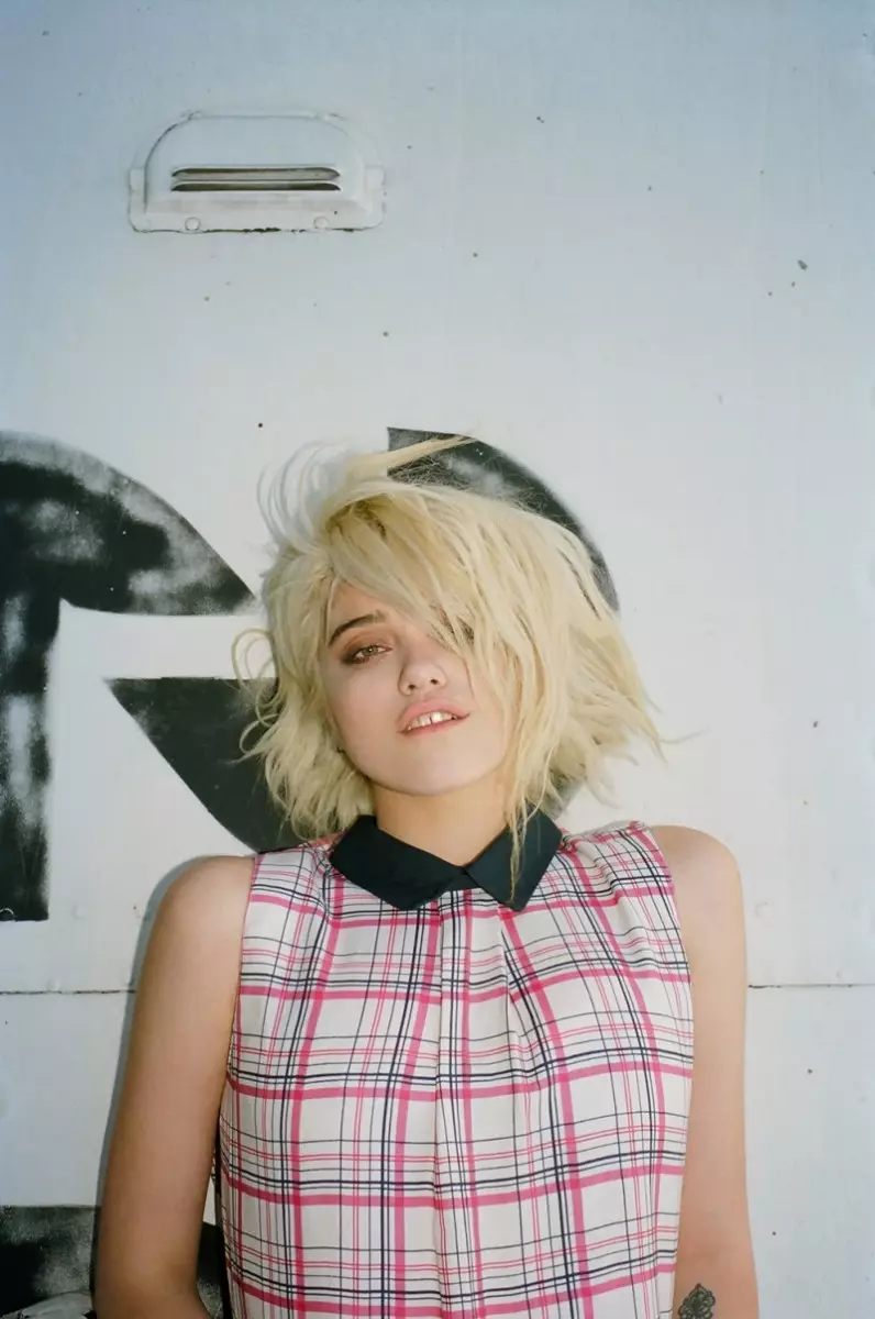 ASOS Taps Sky Ferreira foar july 2013 Cover Shoot troch Jason Lee Parry