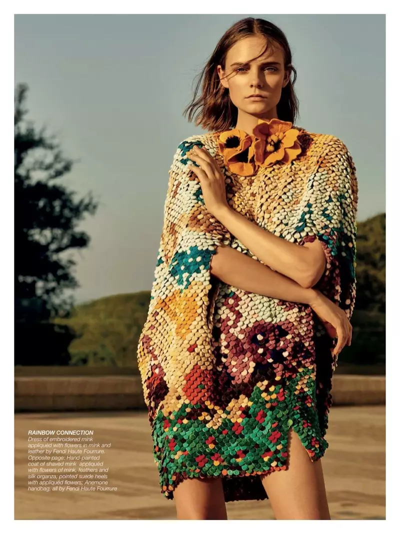 Nimue Smit Charms sa Fendi Haute Couture para sa Hong Kong Tatler