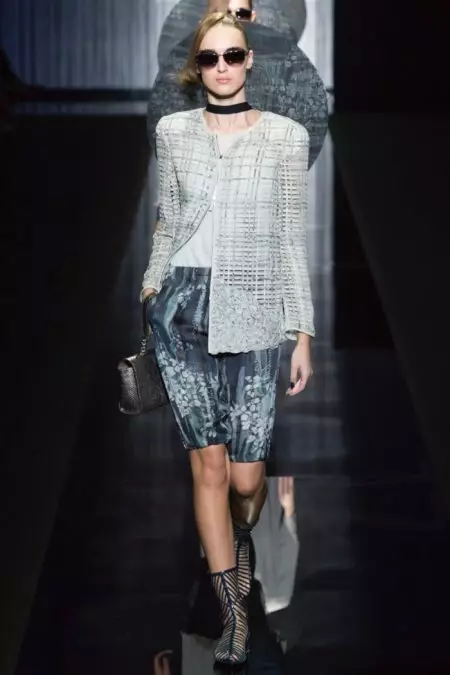 Armani Turns Up the Charm for Spring 2017