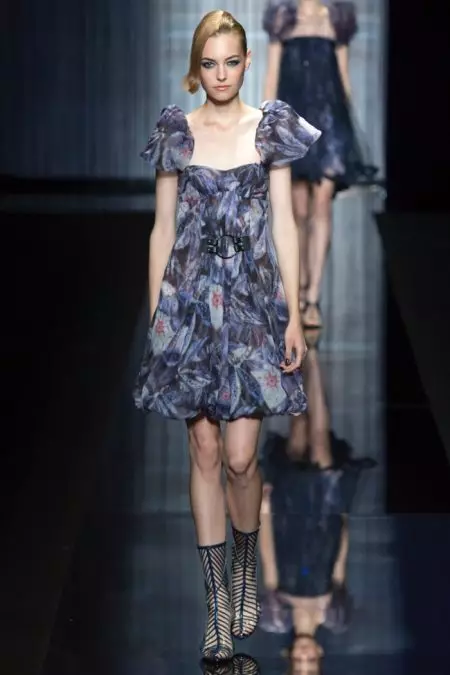 Armani aumenta o charme para a primavera de 2017