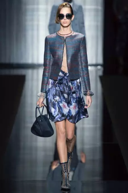 Armani aumenta el encanto para la primavera de 2017