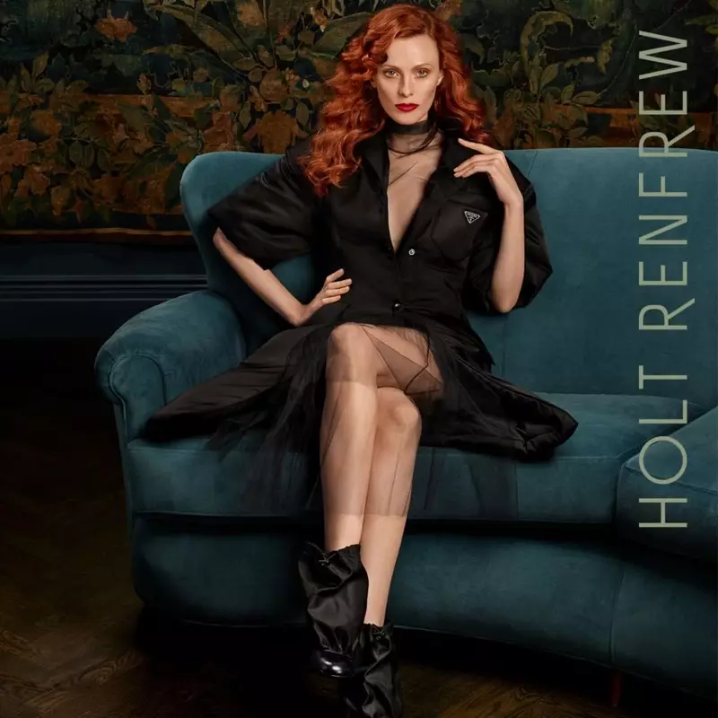 Awoṣe Karen Elson wọ Prada wo ni Holt Renfrew isubu-igba otutu 2018 ipolongo