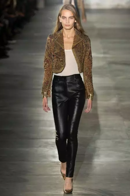 Saint Laurent, 2017 Baharı İçin Seks Temyizini Artırdı