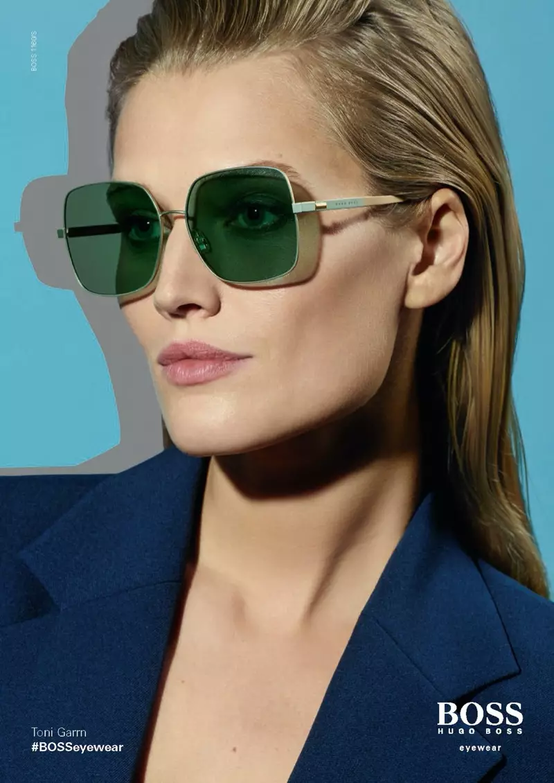 Toni Garrn ປະກົດຢູ່ໃນແຄມເປນ BOSS Eyewear ພາກຮຽນ spring-summer 2020.