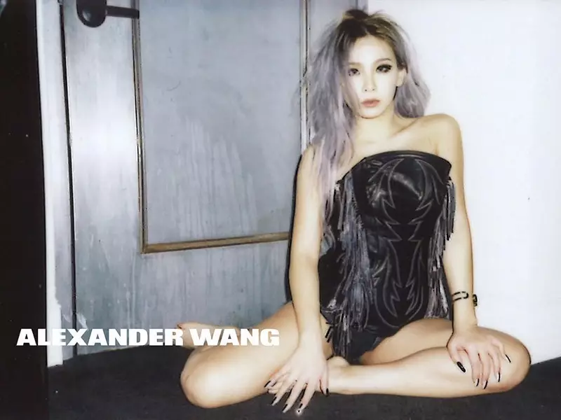 CL снялась в рекламной кампании Alexander Wang весна-лето 2016.